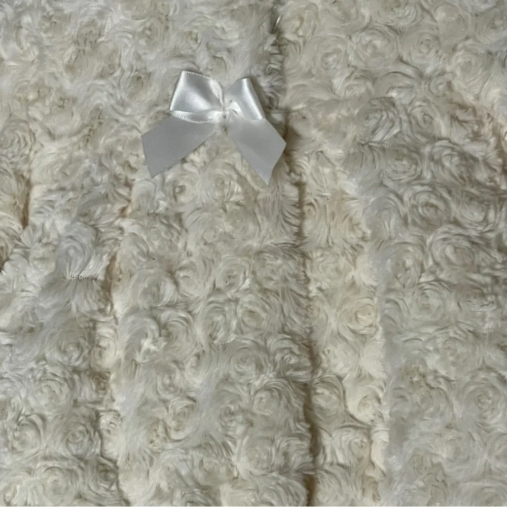 LONDON Fog Girl White Rosette Faux Fur Jacket 12 Month Coat Zipper Button Hooded